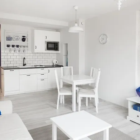 Apartman Roommate Nowogrodzka Varsó